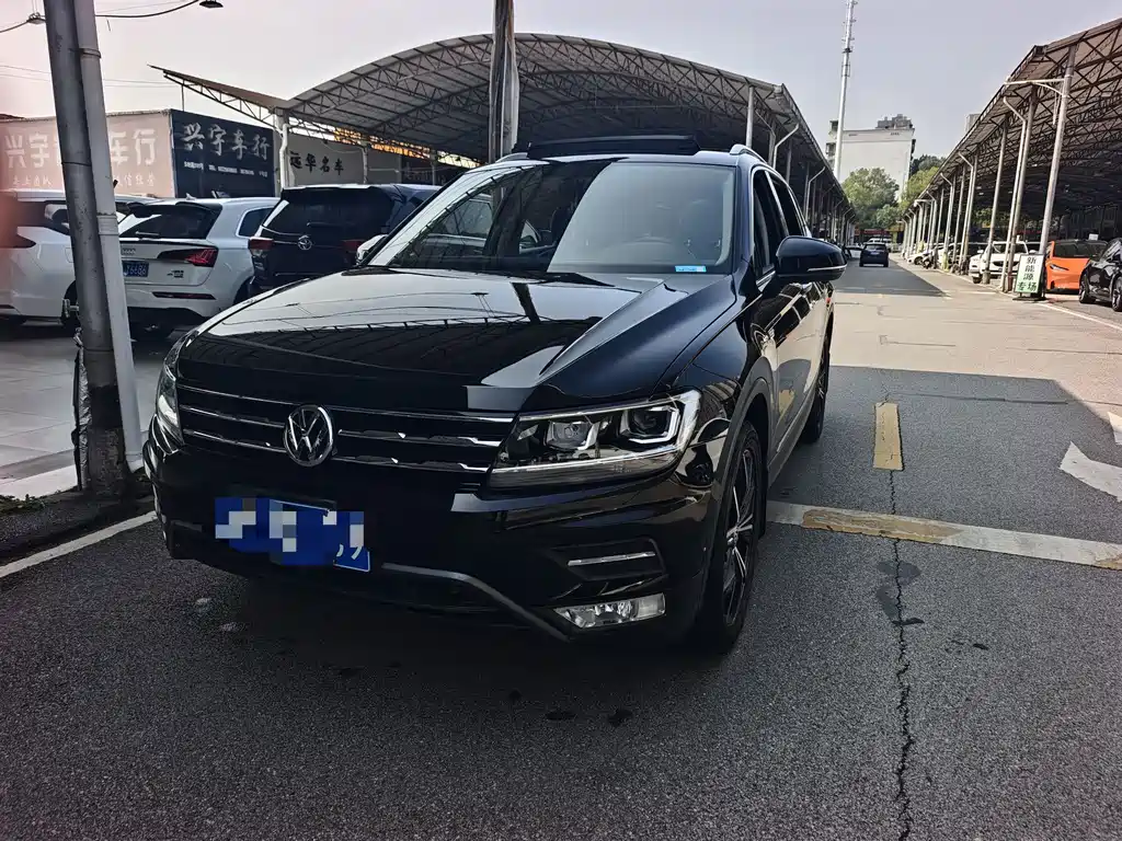 Volkswagen Tiguan L — миниатюра 3