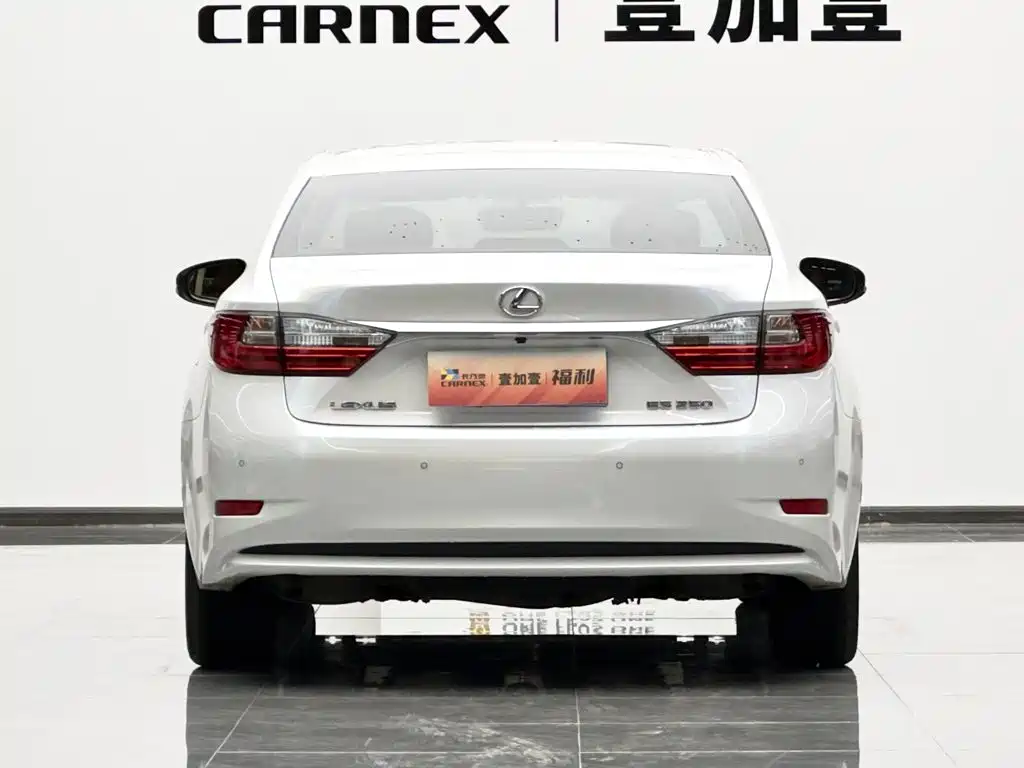 Lexus ES — миниатюра 5