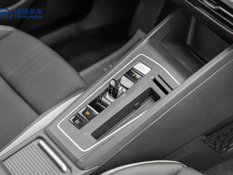 Volkswagen Golf — миниатюра 19