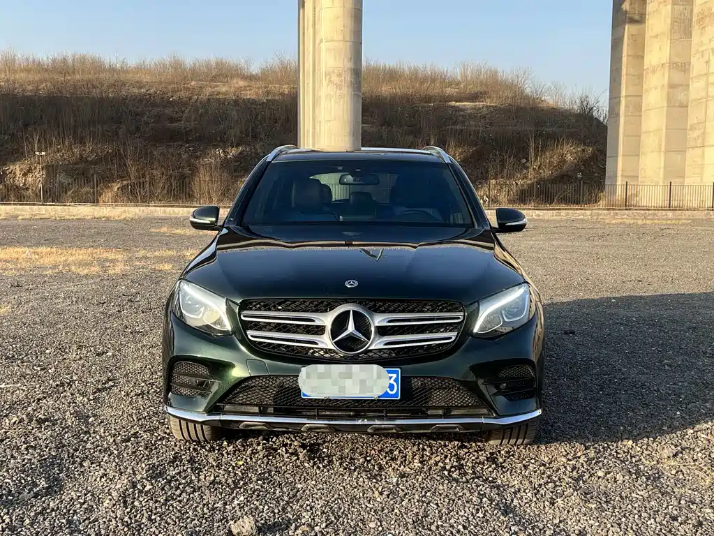 MERCEDES-BENZ GLC