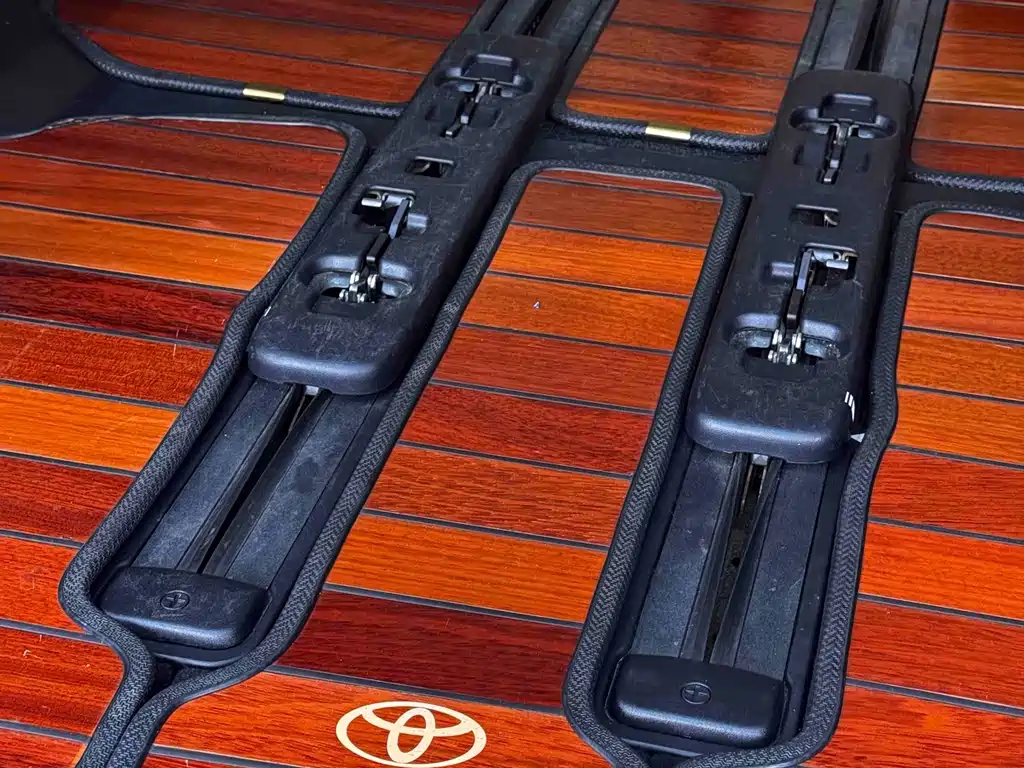 Toyota Alphard — миниатюра 28