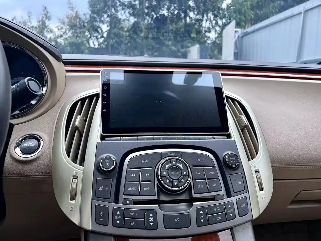 Buick LaCrosse — миниатюра 13