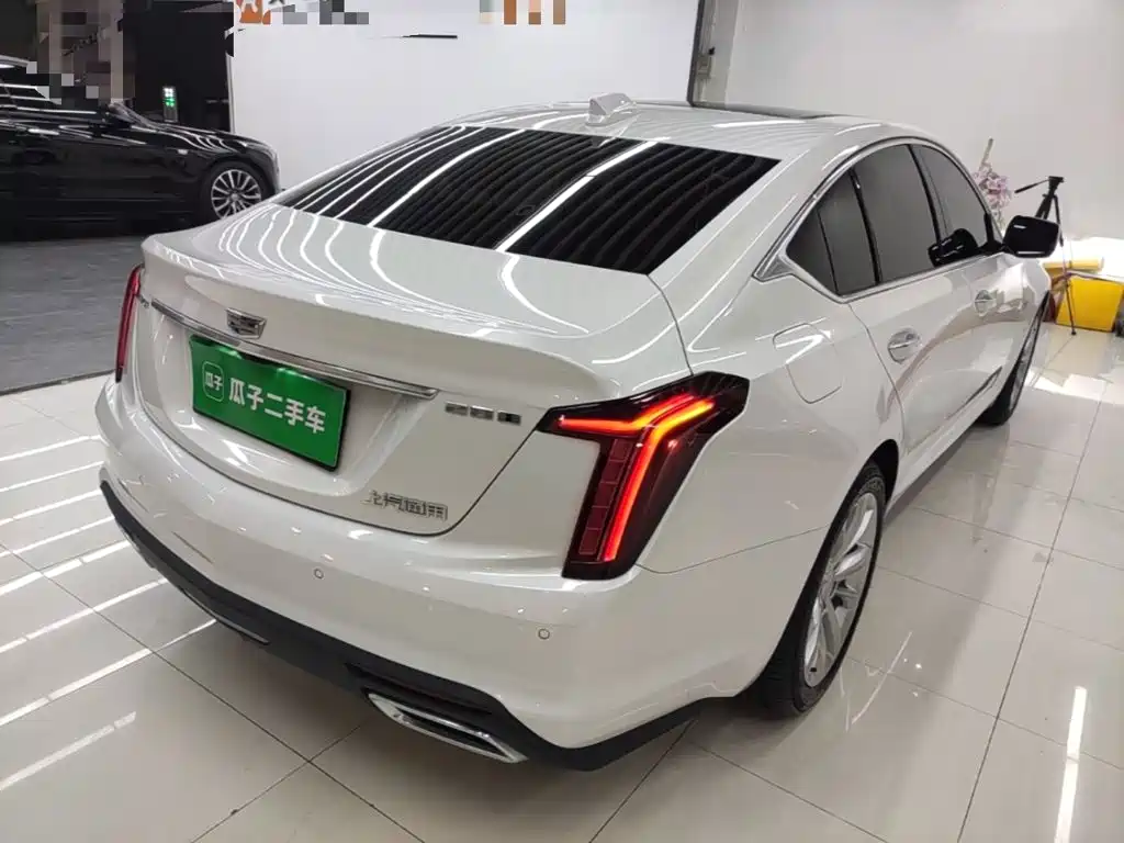 Cadillac CT5 — миниатюра 7