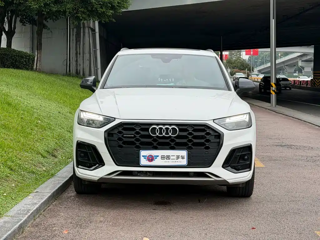 Audi Q5L — миниатюра 2