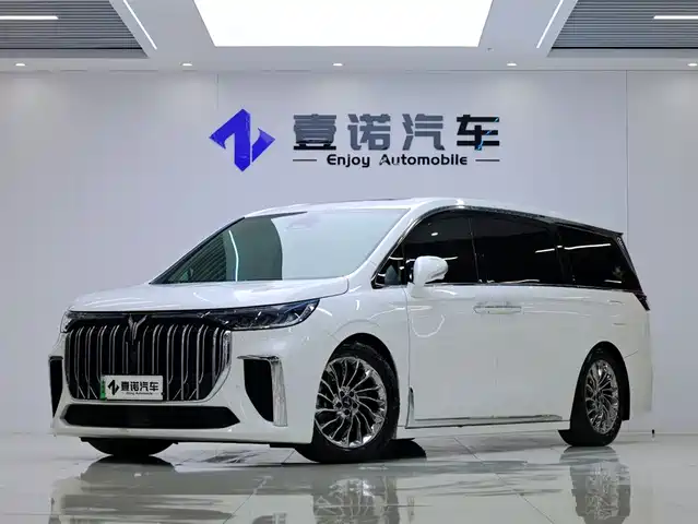 VOYAH LANTU DREAMER 2024