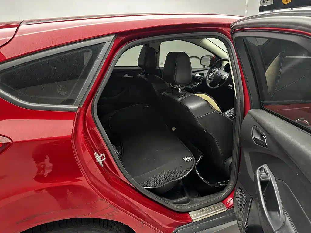 Ford Focus — миниатюра 9
