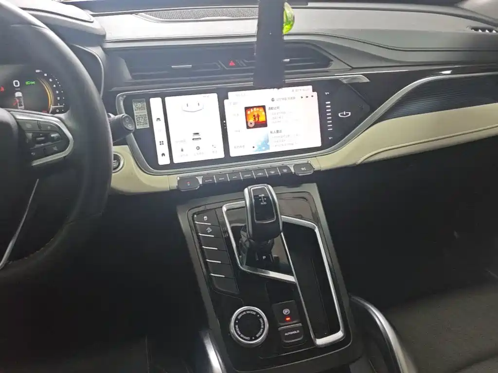 Geely Boyue — миниатюра 13