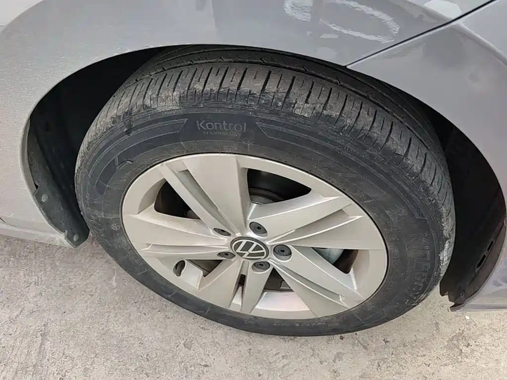 Volkswagen Golf — миниатюра 12