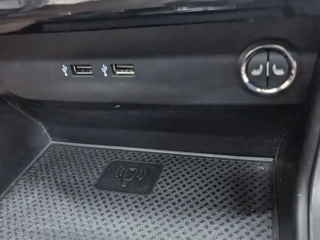 Geely Vision X6 — миниатюра 20