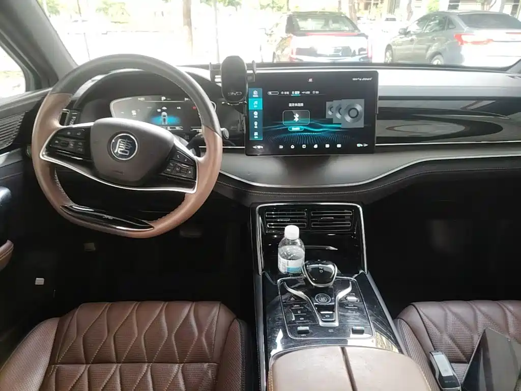 BYD Tang New Energy — миниатюра 10