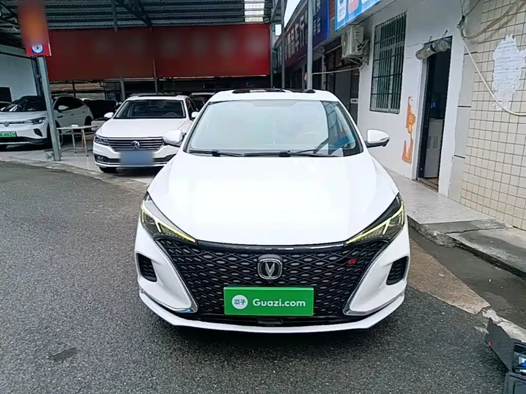 Changan Eado — миниатюра 3