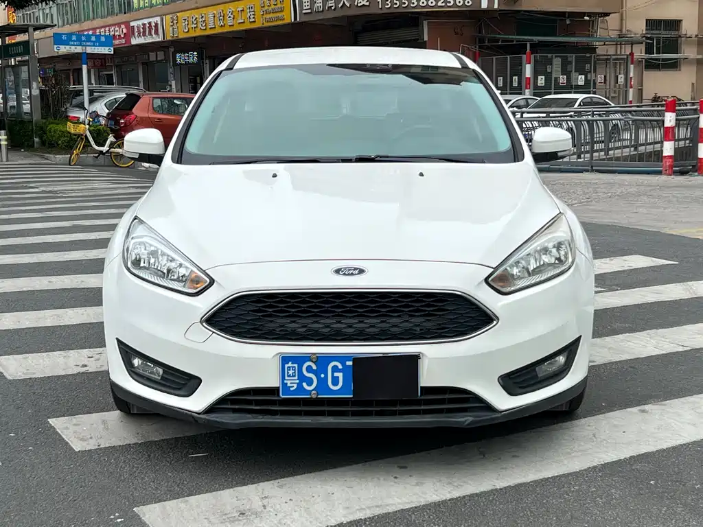 FORD FOX