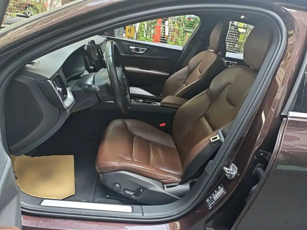 Volvo S60 — миниатюра 15