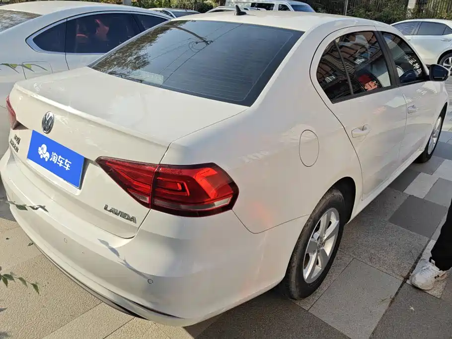 Volkswagen Lavida — миниатюра 3