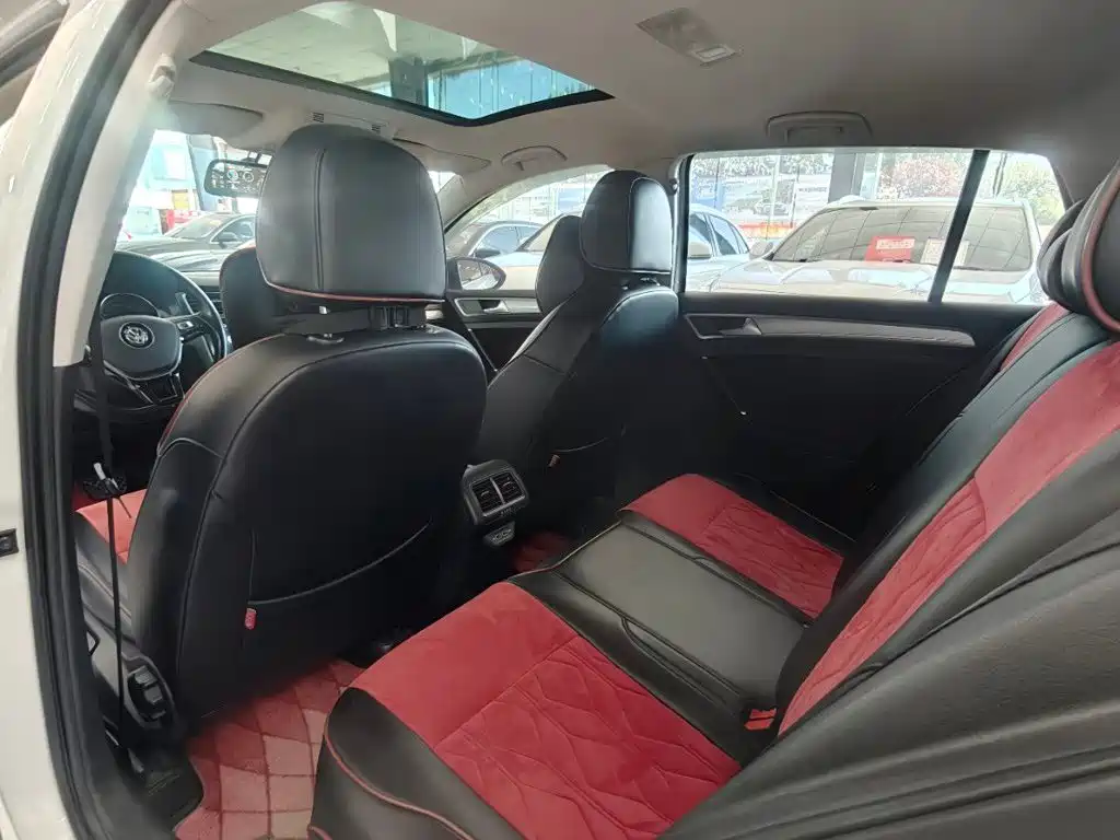 Volkswagen Golf — миниатюра 6