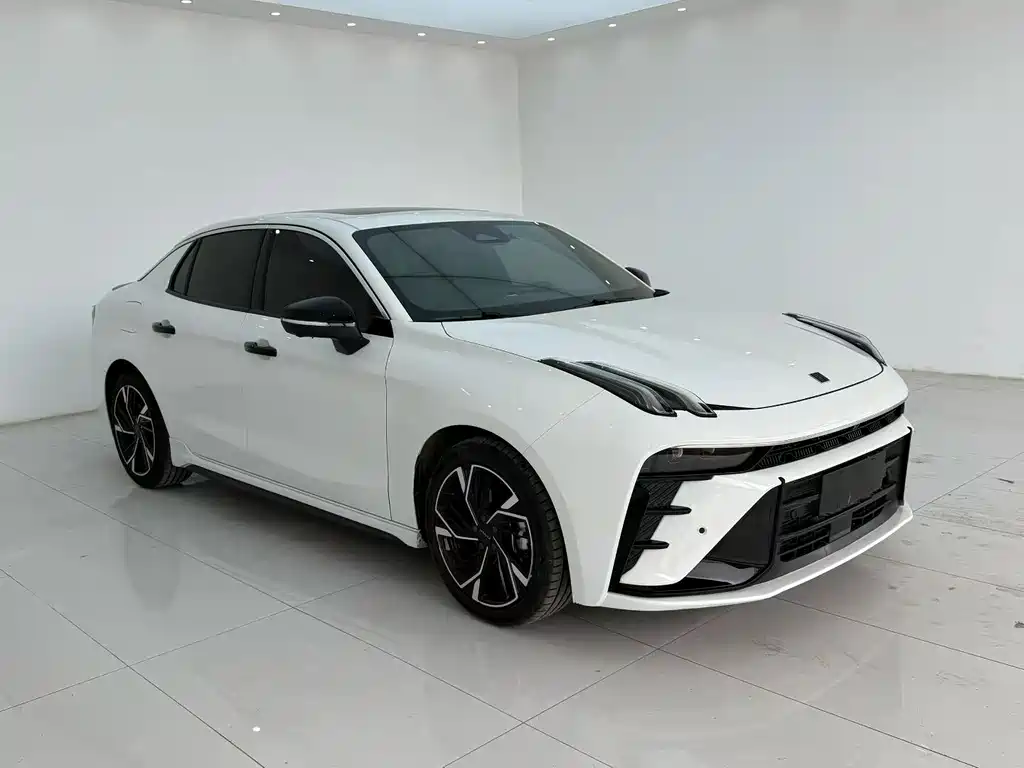 Lynk & Co 03 — миниатюра 3