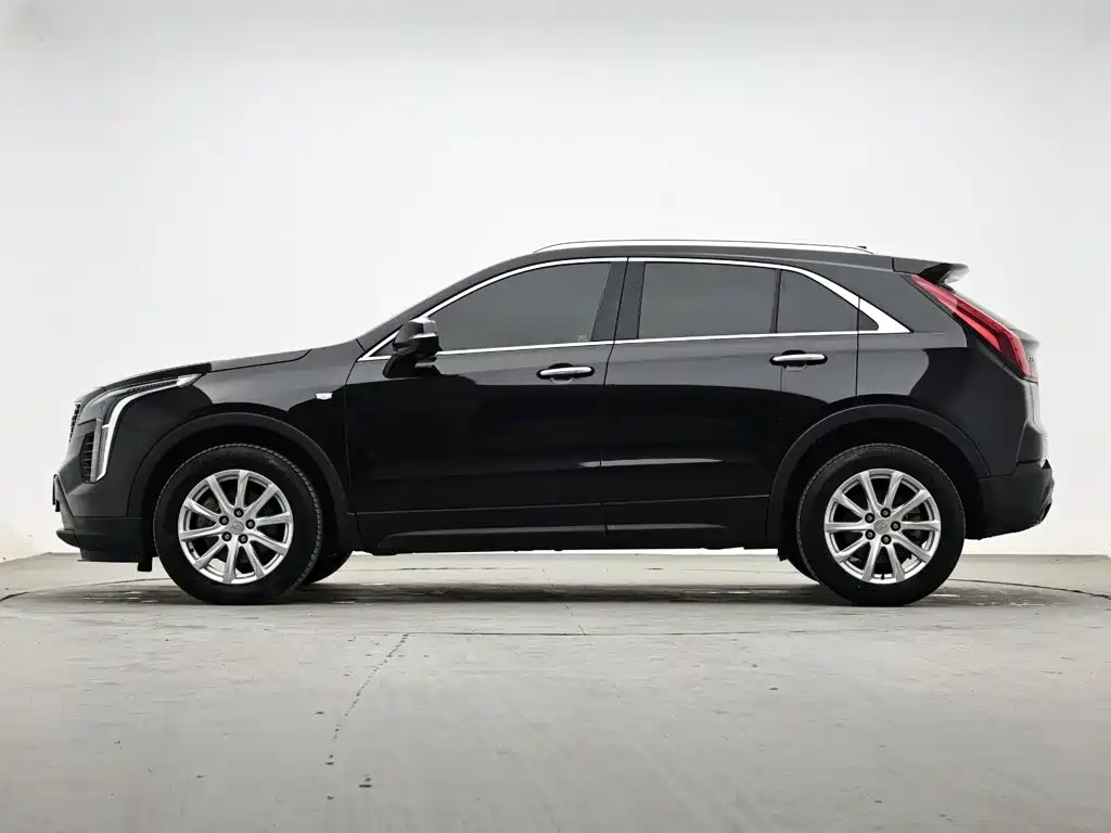 Cadillac XT4 — миниатюра 5