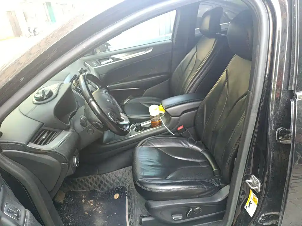 Lincoln MKC — миниатюра 16