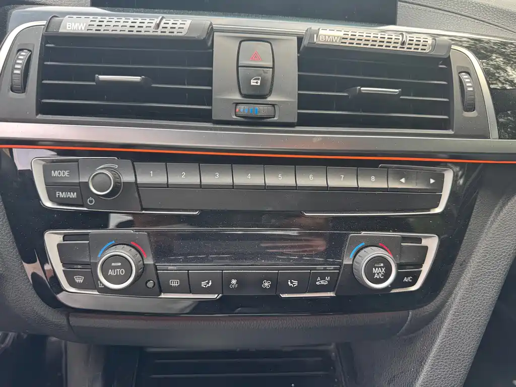 BMW 3 Series — миниатюра 16