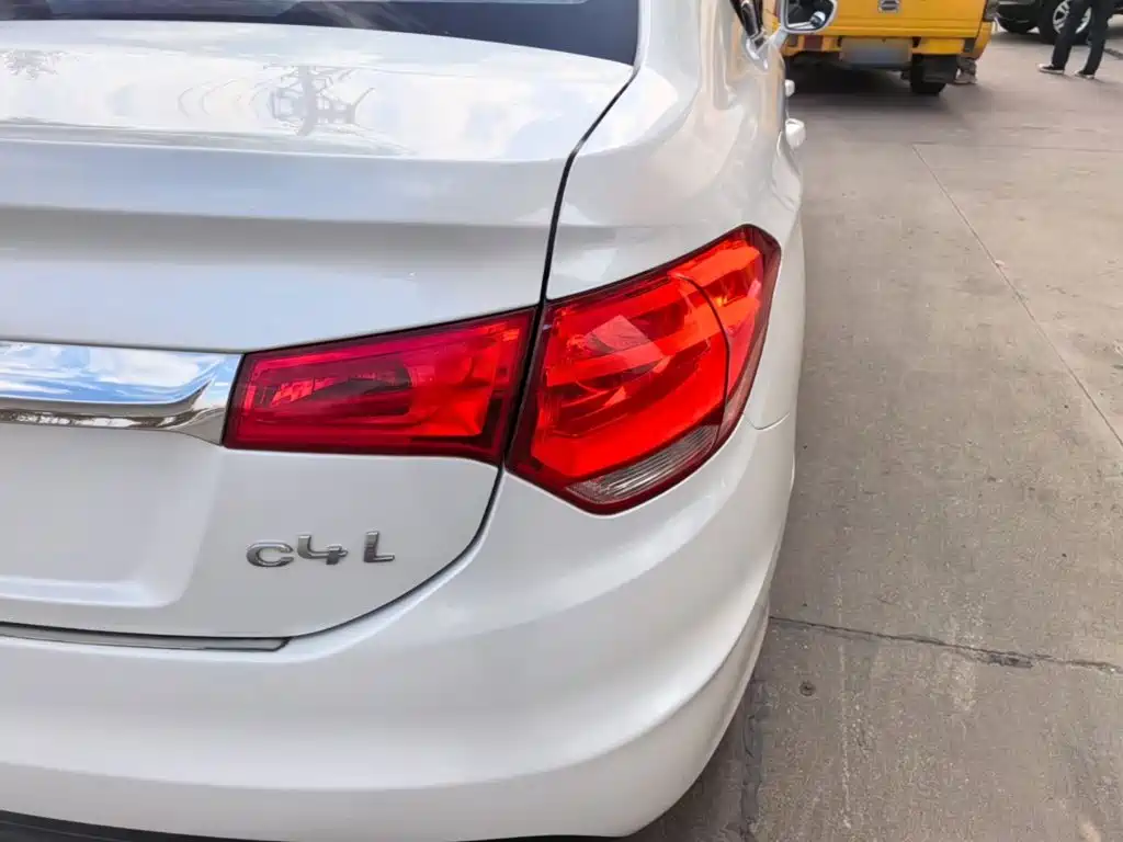 Citroen C4L — миниатюра 8