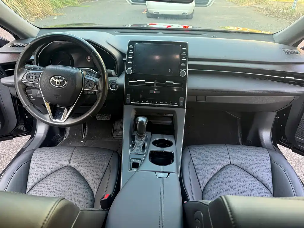 Toyota Avalon — миниатюра 10