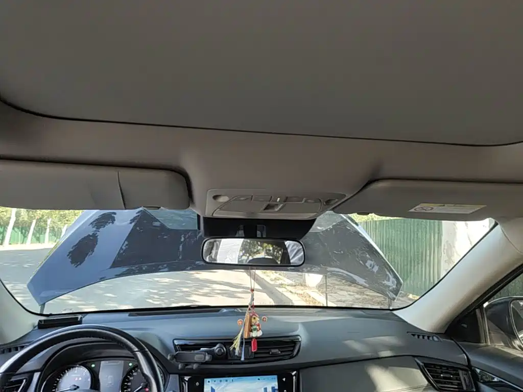 Nissan X-Trail — миниатюра 18