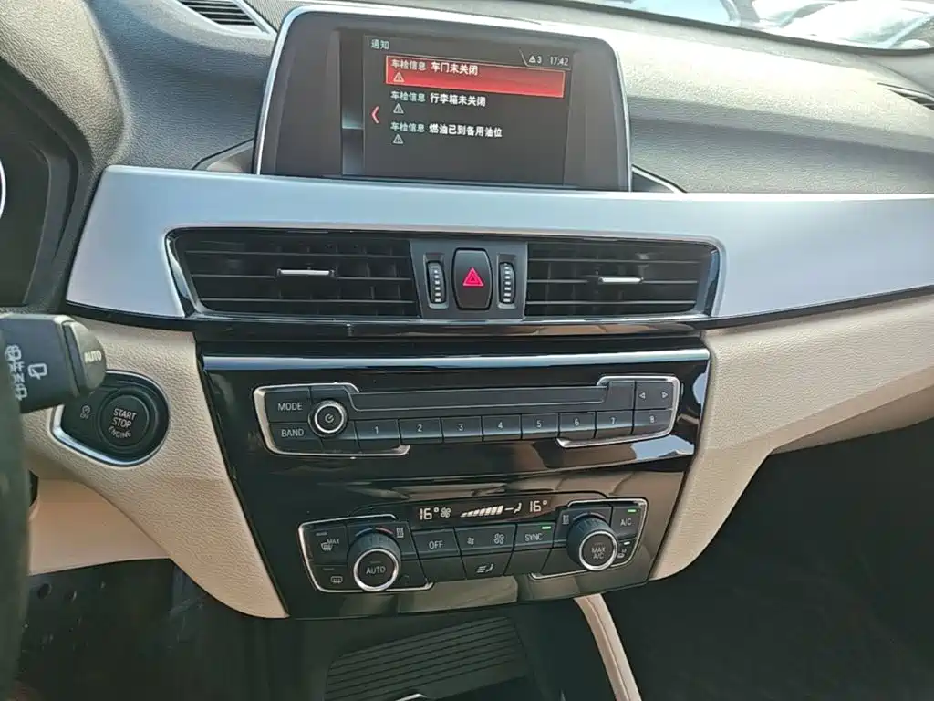 BMW X1 — миниатюра 13