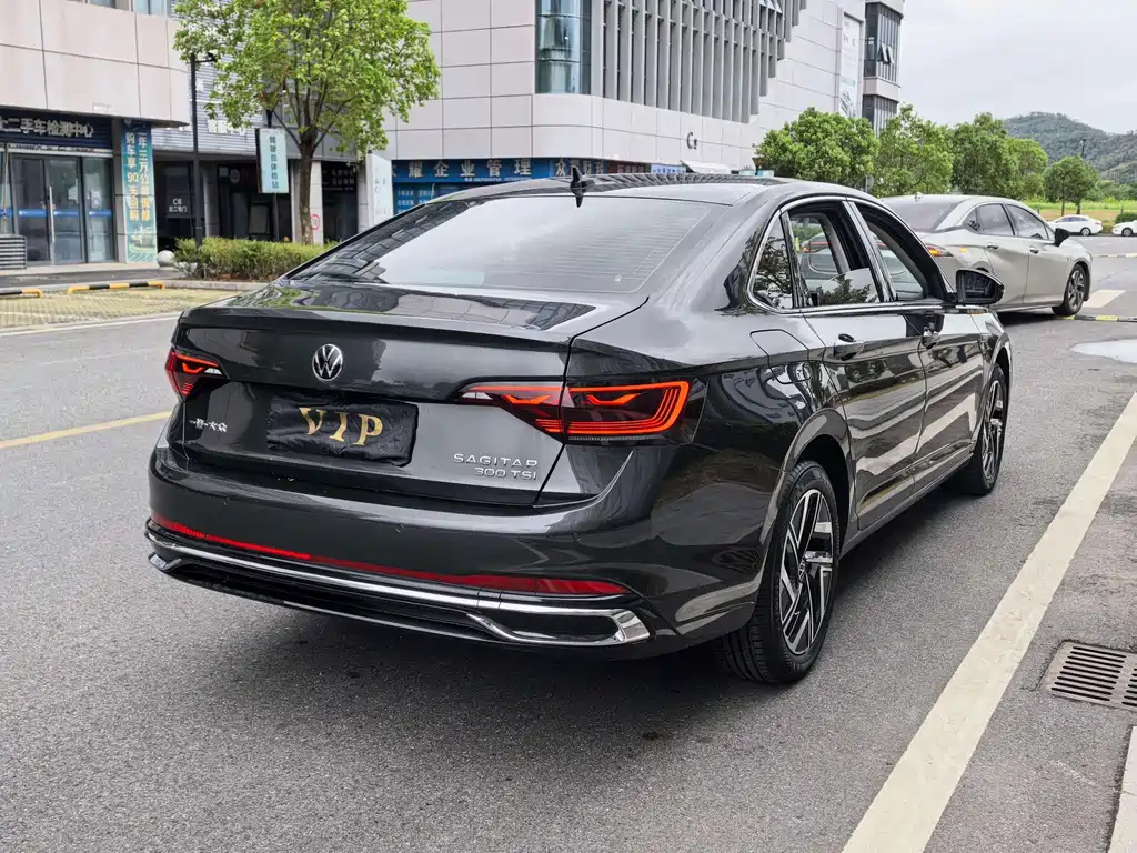Volkswagen Sagitar — миниатюра 4