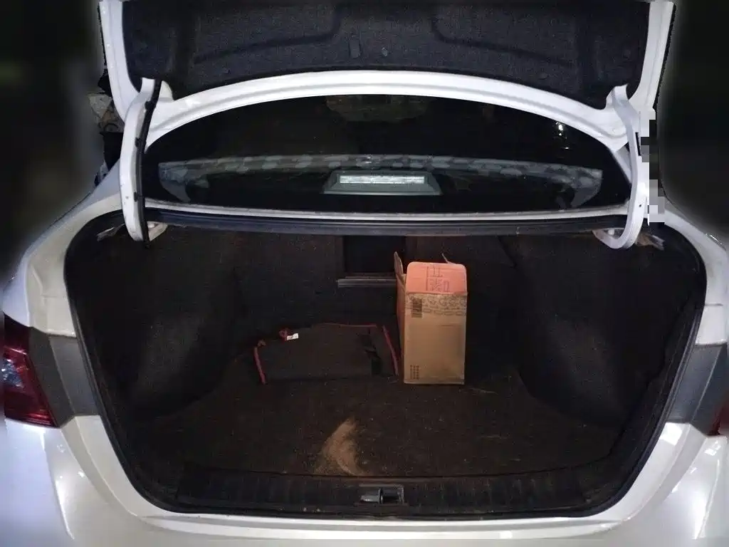 Nissan Sylphy — миниатюра 10
