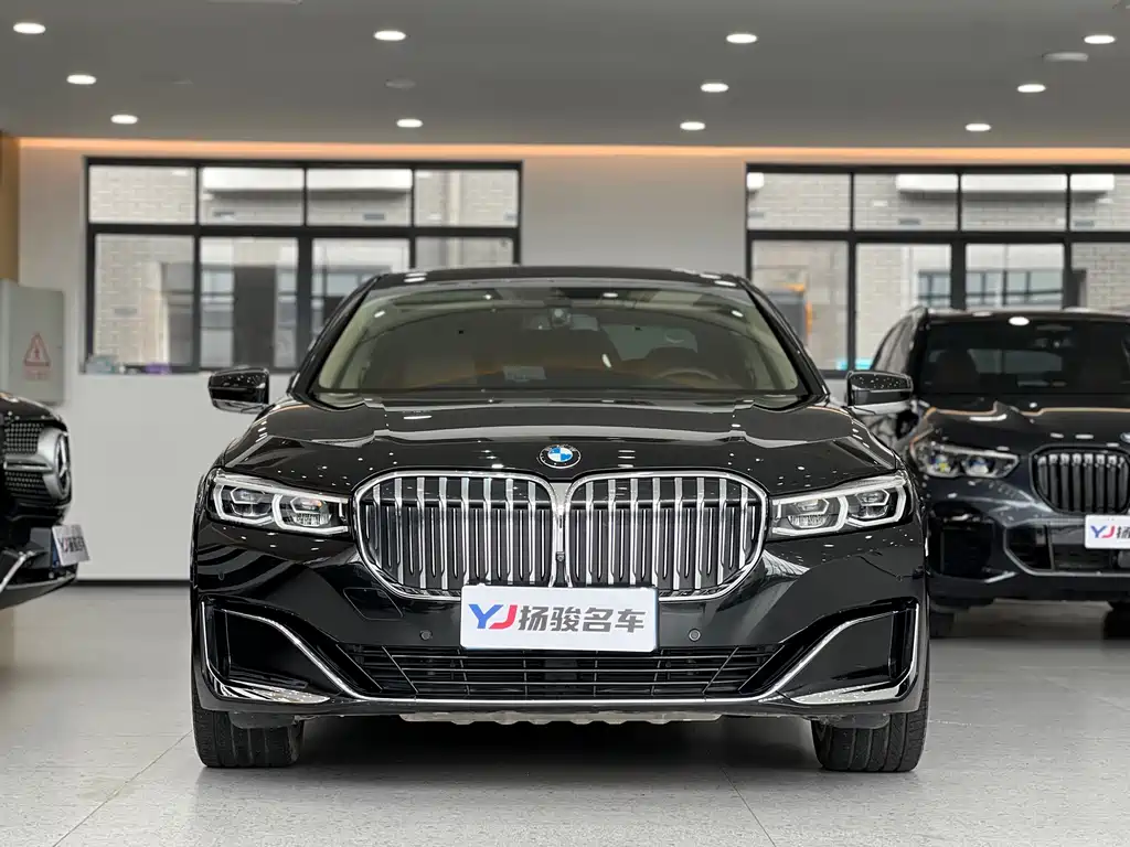BMW 7 Series — миниатюра 2