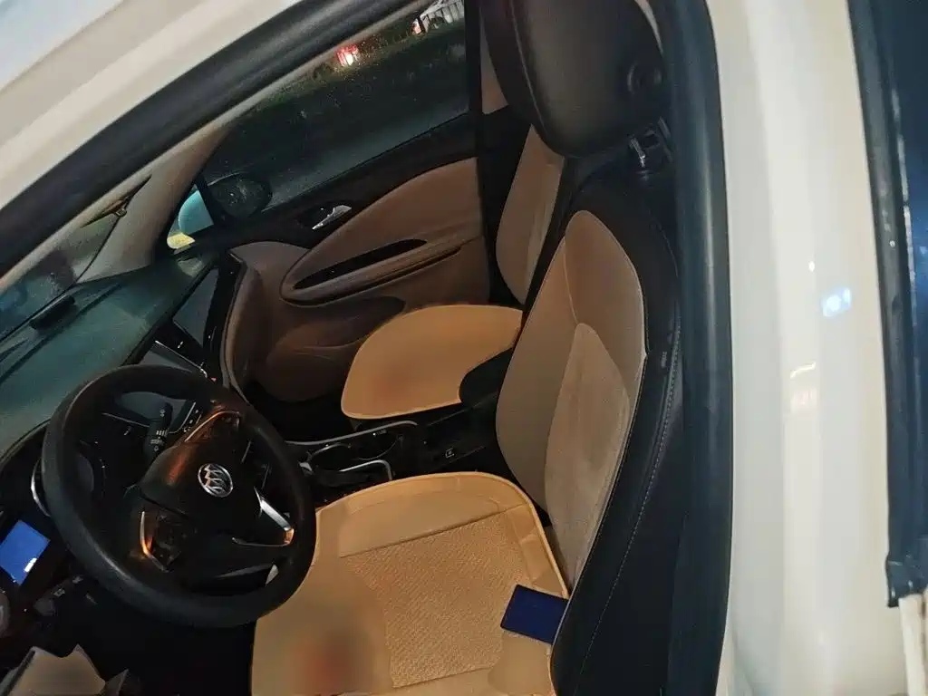 Buick Verano — миниатюра 8
