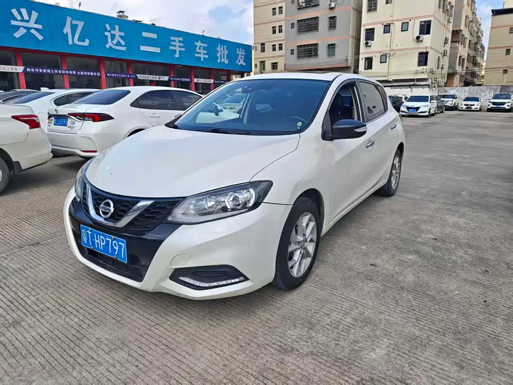 Nissan Tiida — миниатюра 2