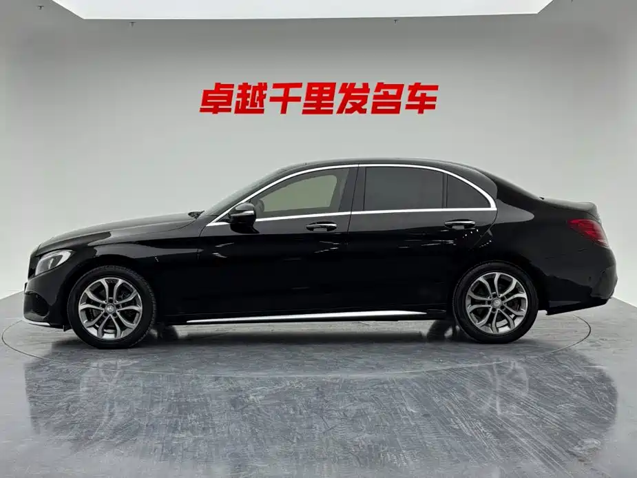 Mercedes-Benz C-Class — миниатюра 5