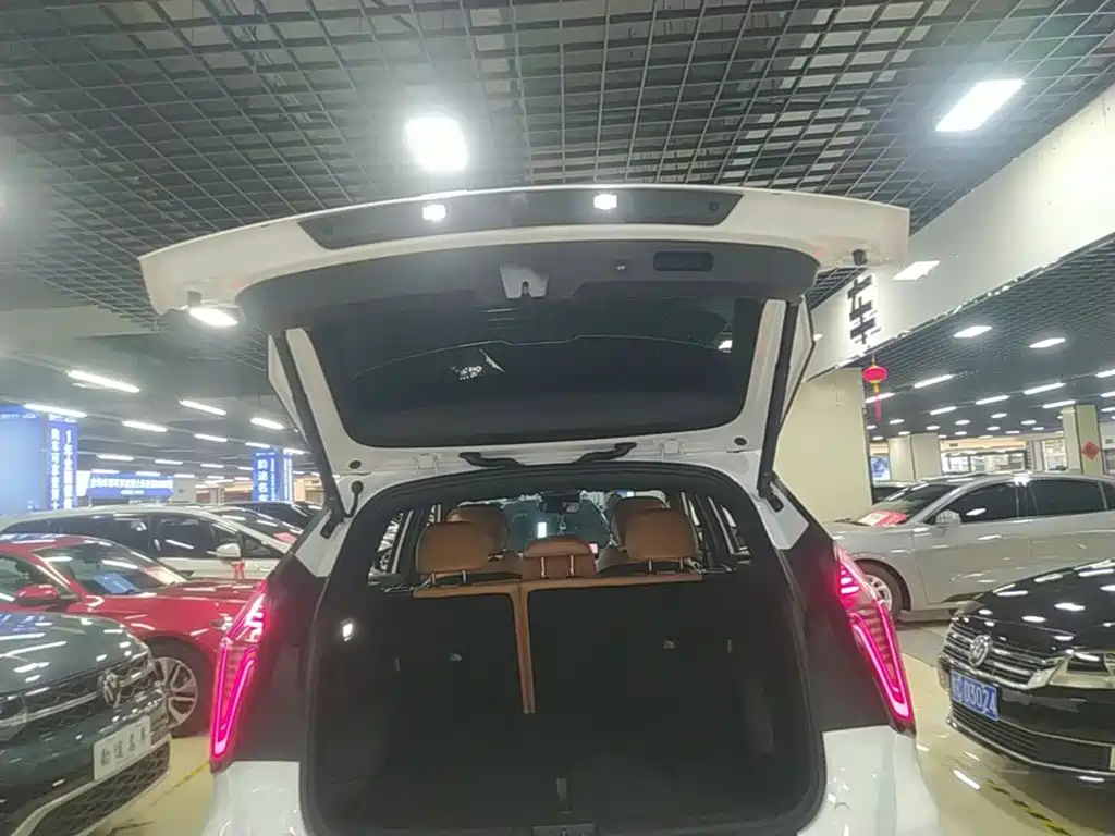 Geely Boyue L — миниатюра 19