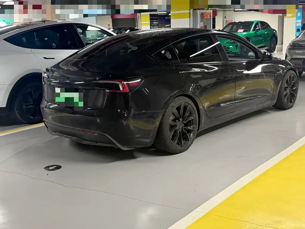Tesla Model 3 — миниатюра 16
