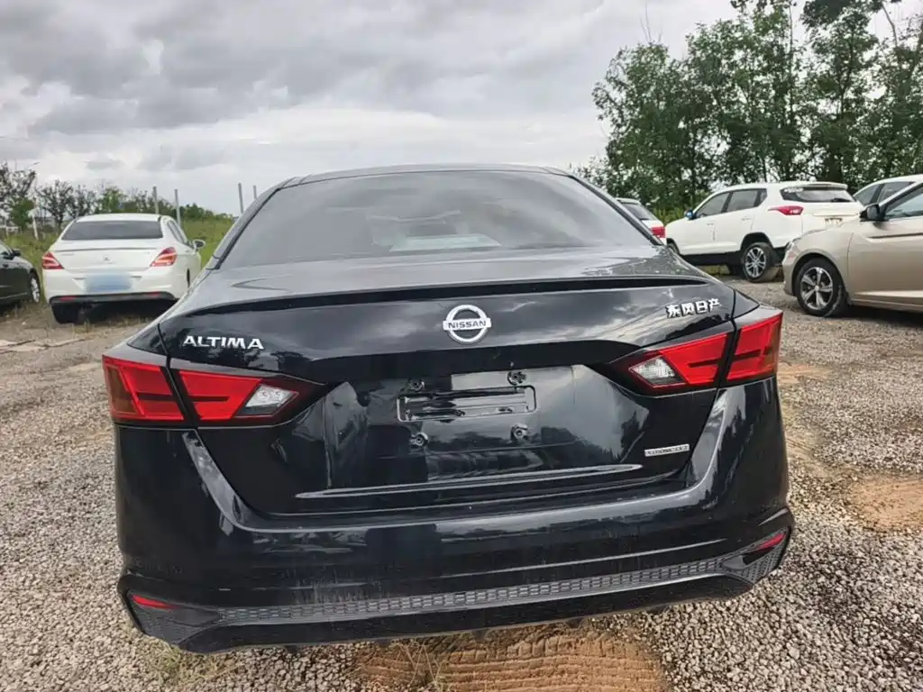 Nissan Teana — миниатюра 6