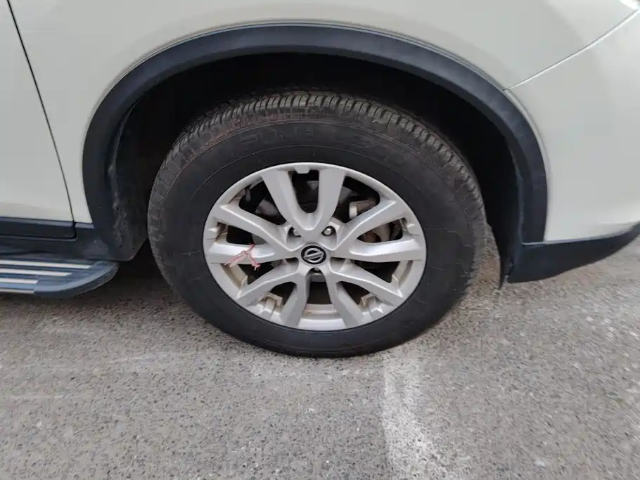 Nissan X-Trail — миниатюра 6