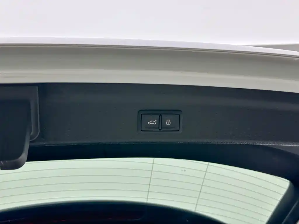 Audi Q3 — миниатюра 10