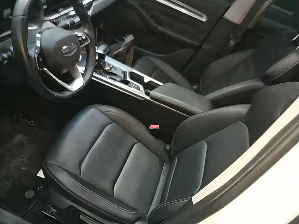 Geely Emgrand — миниатюра 15