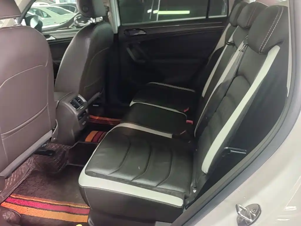 Volkswagen Tiguan L — миниатюра 17