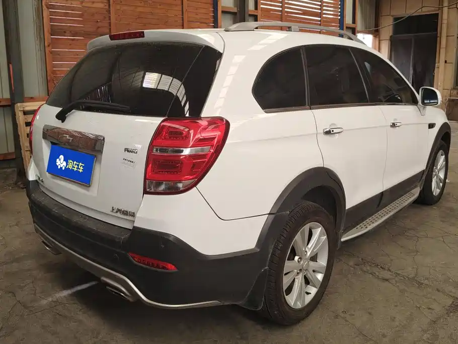 Chevrolet Captiva — миниатюра 3
