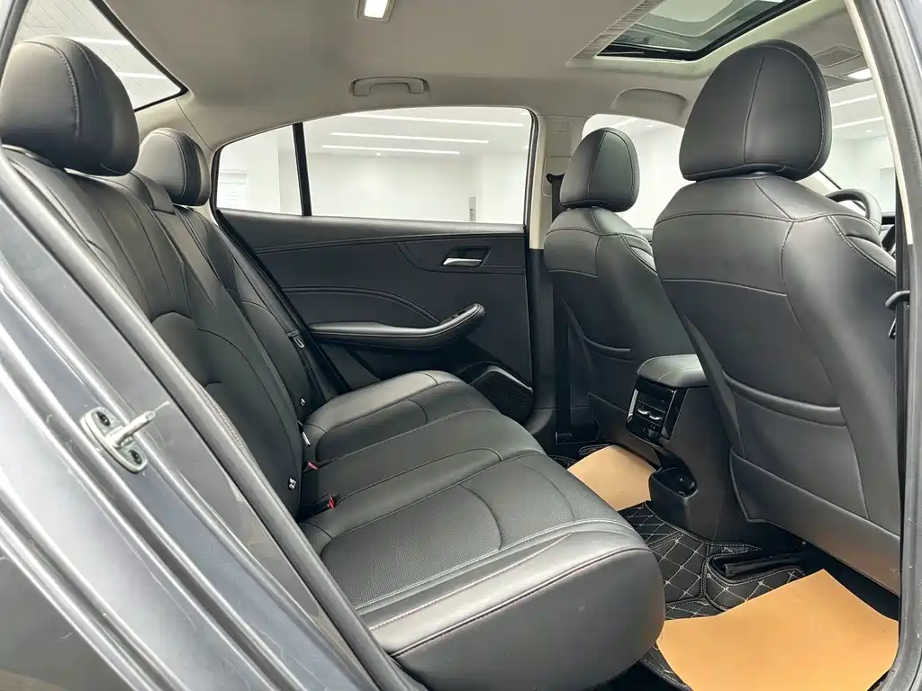Roewe i5 — миниатюра 8