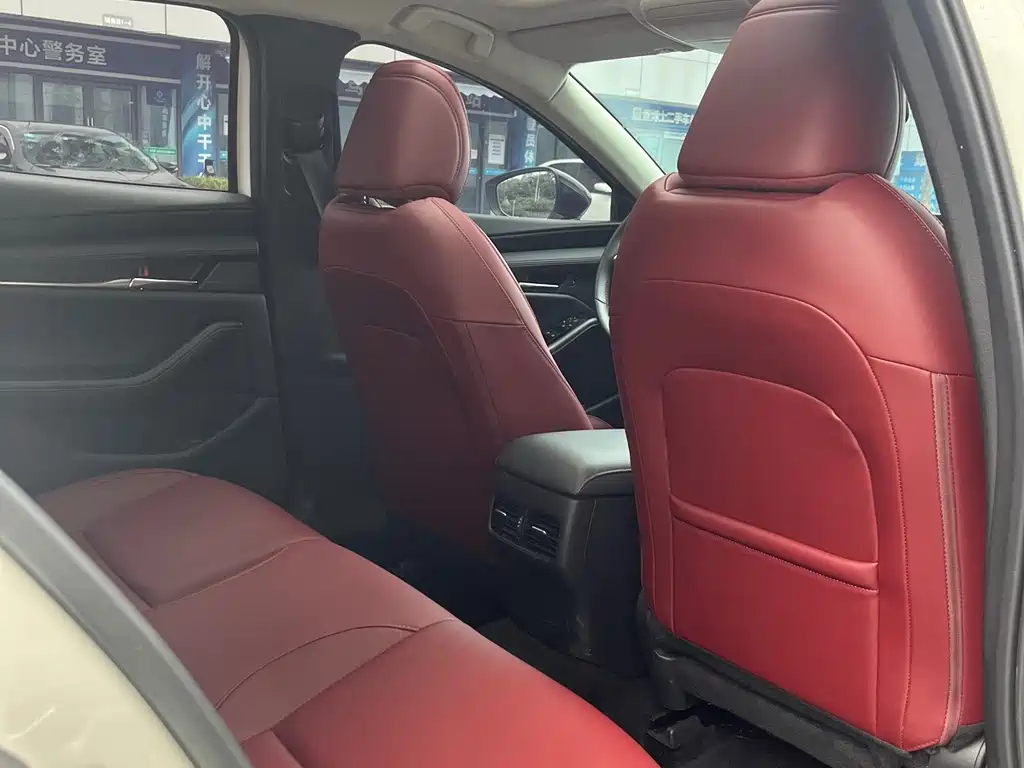 Mazda 3 Axela — миниатюра 6