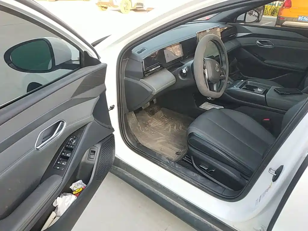 BYD Qin L — миниатюра 16