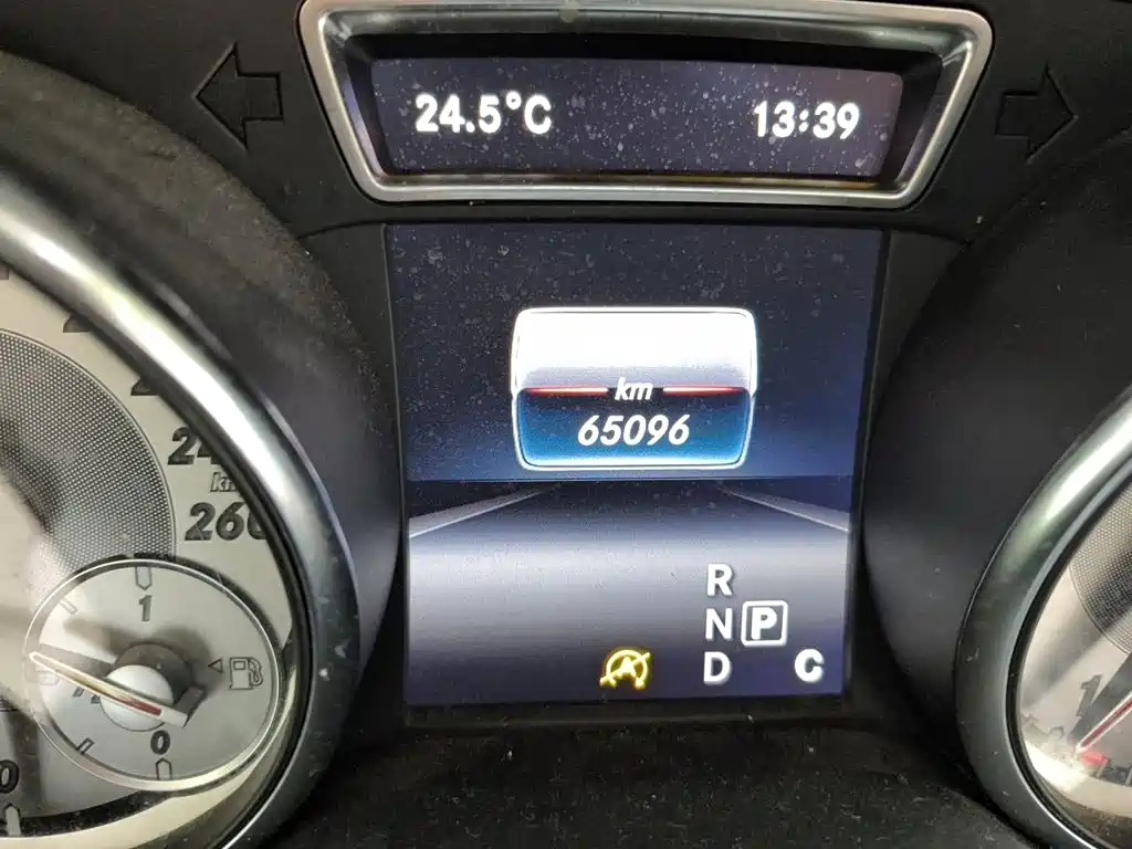 Mercedes-Benz GLA — миниатюра 8