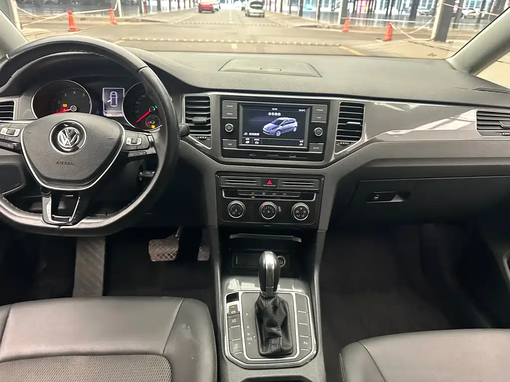Volkswagen Golf Sportsvan — миниатюра 13
