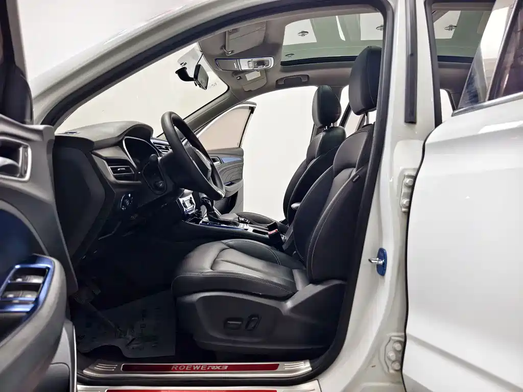 Roewe RX3 — миниатюра 11