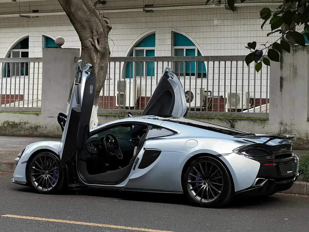 McLaren 570 — миниатюра 5