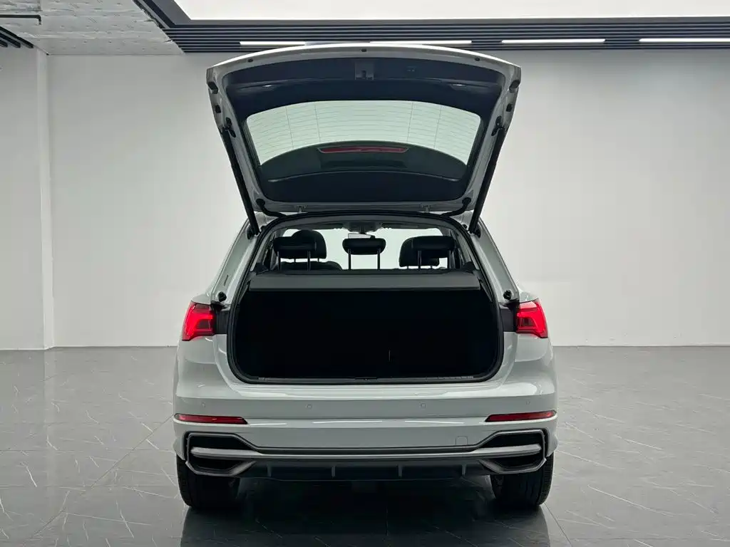 Audi Q3 — миниатюра 11