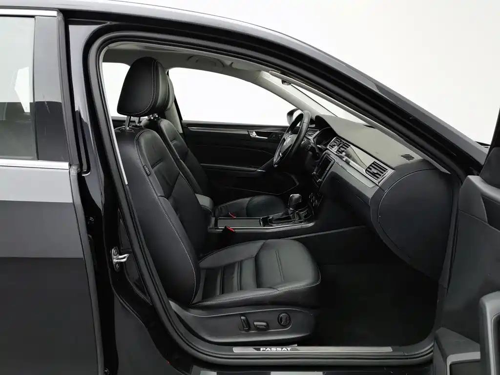 Volkswagen Passat — миниатюра 23